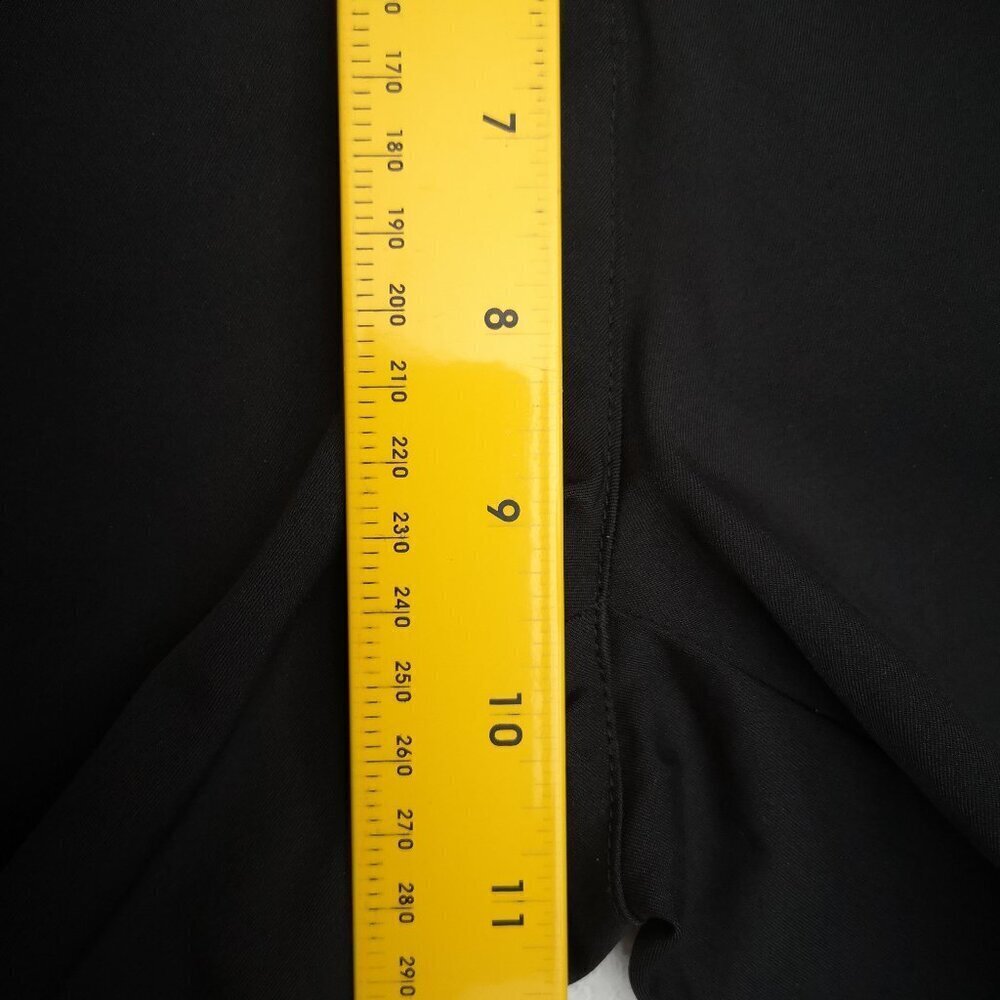 Adidas Brand Ladies Size 8 Black Bermuda Length Active Shorts - Picture 10 of 11